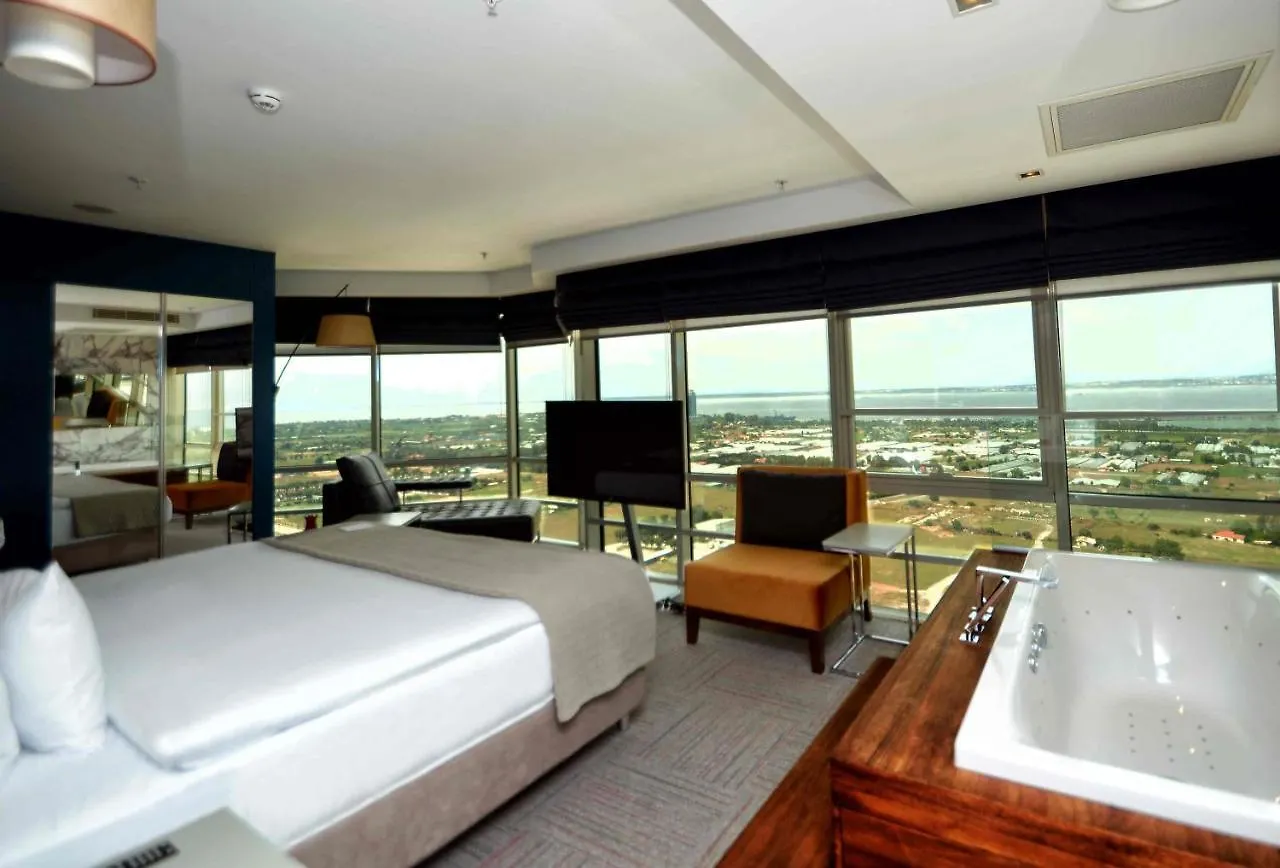Ramada Encore By Wyndham Izmir