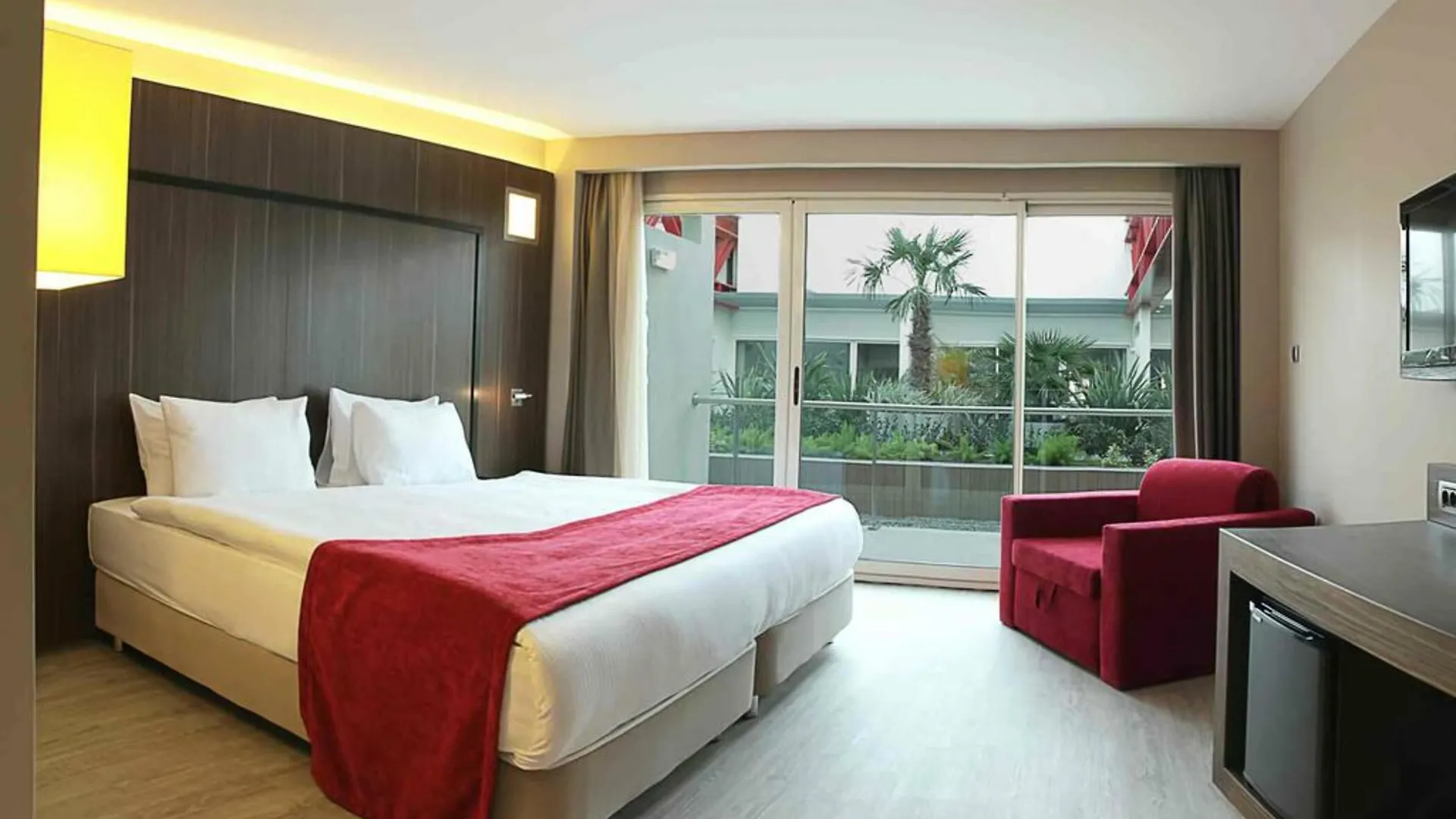 Ramada Encore By Wyndham Izmir