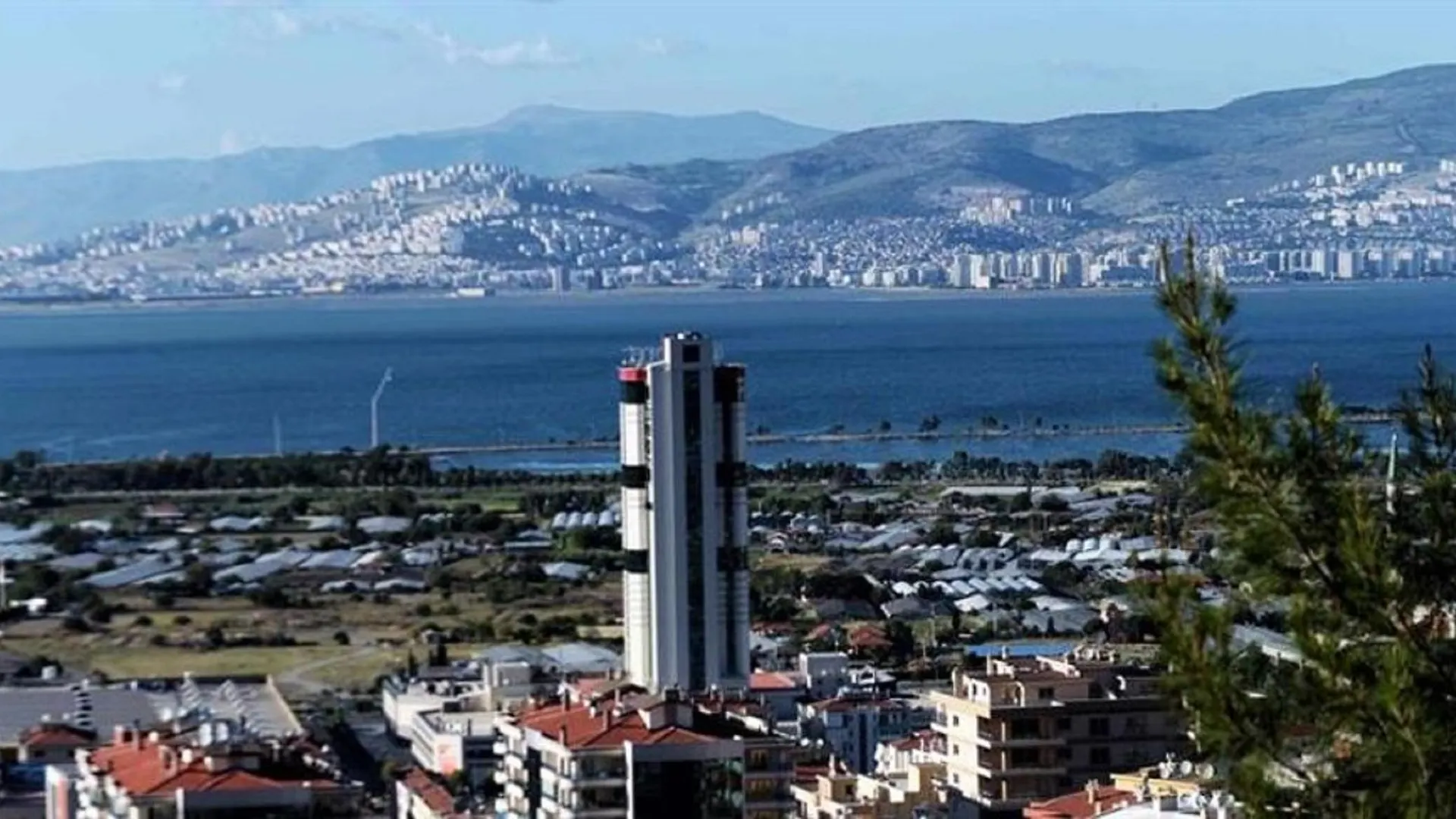 Ramada Encore By Wyndham Izmir