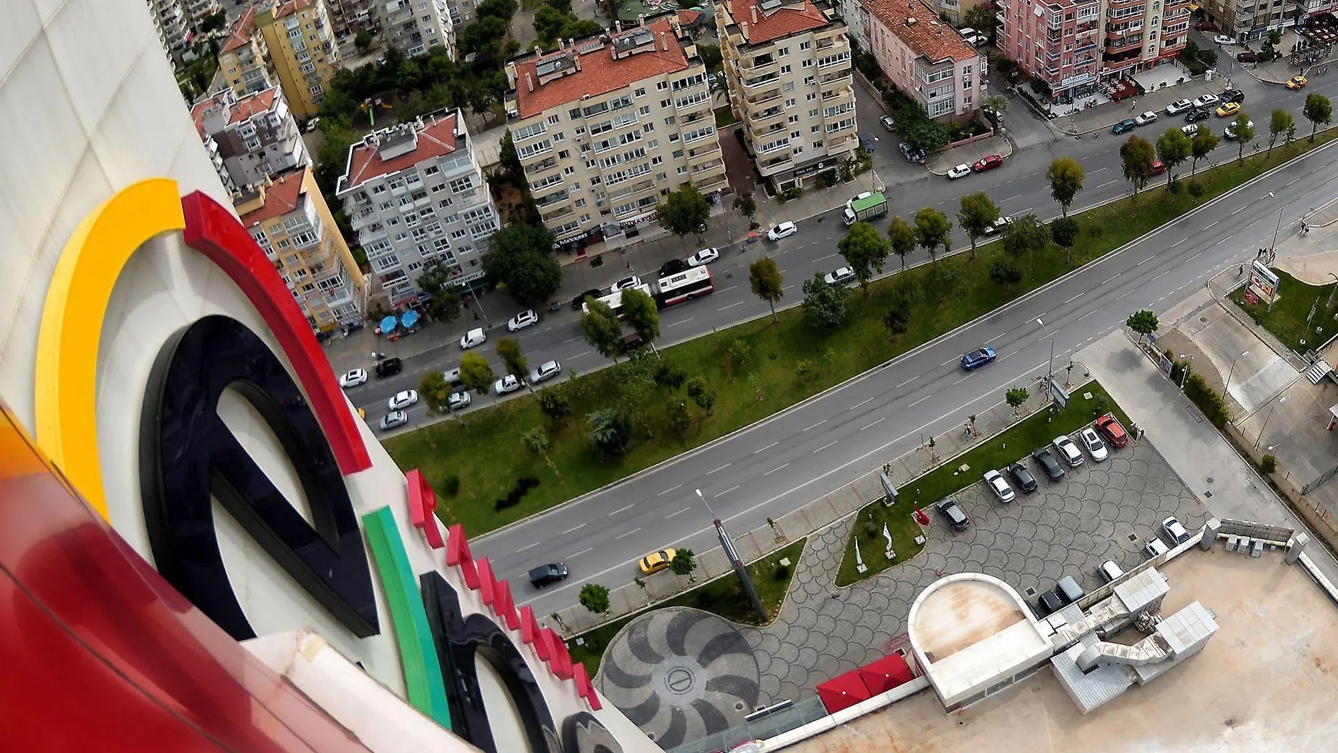 Hotel Ramada Encore By Wyndham Izmir
